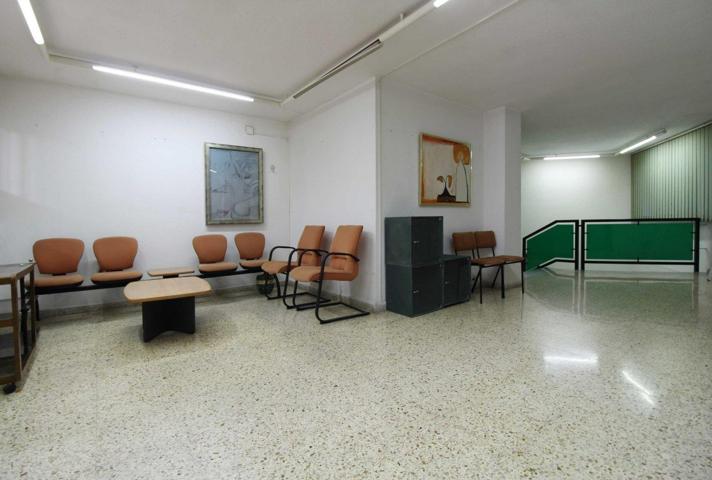LOCAL COMERCIAL EN EL CENTRO DE ALICANTE photo 0