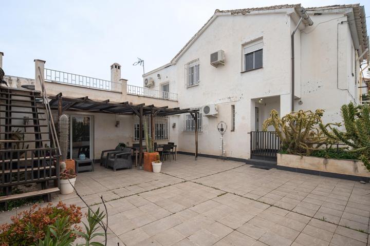 Venta de Casa en Huetor Vega! photo 0