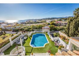 Exquisita villa reformada cerca playa El Chaparral photo 0