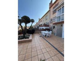 CASA ADOSADA EN VENTA EN EL CENTRO DEL PUEBLO photo 0