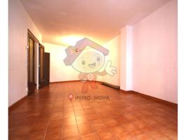 ¡Espacioso Piso de 4 Habitaciones con Entrega Inmediata en Peramás, Mataró! photo 0