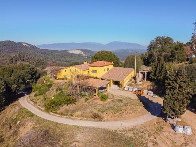 Masía del siglo XVII en Vilassar de Dalt photo 0