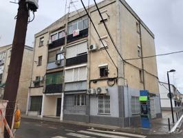 CASABANCO VENDE PISO DE TRES DORMITORIOS EN ALMENDRALEJO photo 0