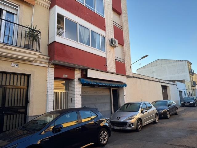 CASABANCO VENDE LOCAL COMERCIAL EN  VILLANUEVA DE LA SERENA. photo 0