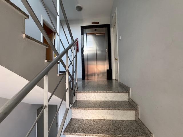 CASABANCO VENDE  PISO DE CUATRO DORMITORIOS EN ALMENDRALEJO photo 0