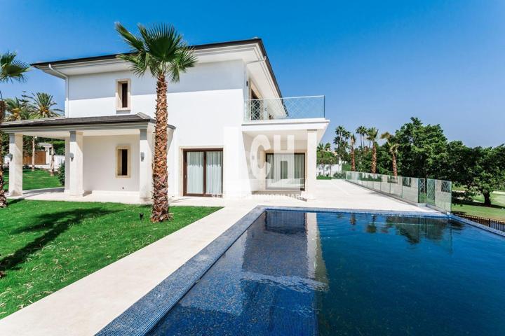 Casa De Campo En venta en La Dama De Noche-La Alzambra, Marbella photo 0