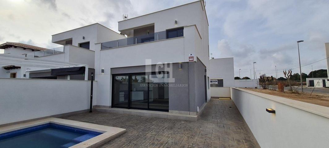 Villa En venta en Los Dolses, Orihuela Costa photo 0