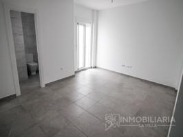Piso En venta en Coín photo 0
