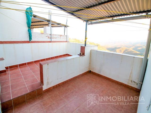 Casa En venta en Yunquera photo 0