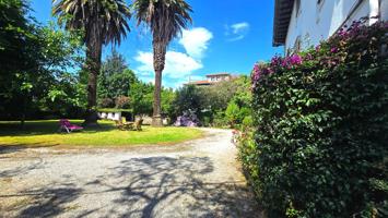 Vivienda Señorial con Jardín Privado en la Zona Más Exclusiva de Torrelavega photo 0