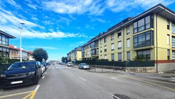 Piso con terraza, garaje y trastero en Urbanización Jardines del Besaya (Santiago de Cartes) photo 0