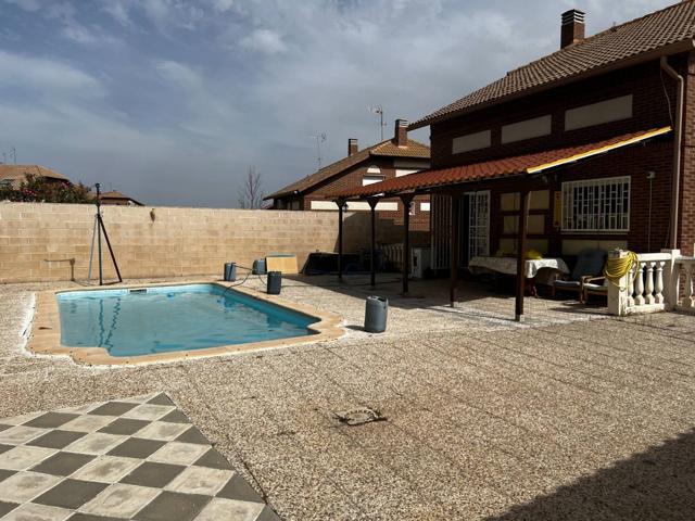 Casa En venta en Seseña photo 0