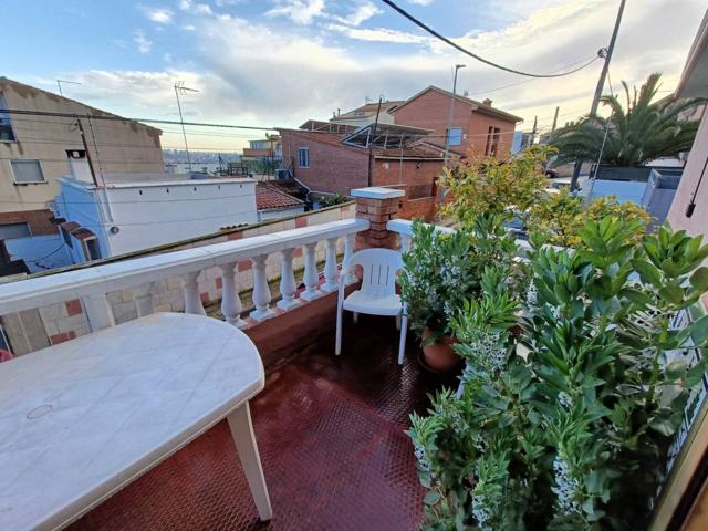 ¡ Vive en la casa de tus sueños en Santa Coloma de Gramenet ! photo 0