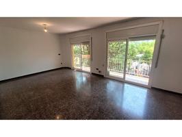 PISO EN BARRIO LATINO photo 0