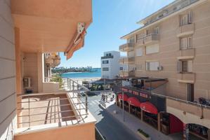 Moderno Apartamento con gran terraza vista a la playa photo 0