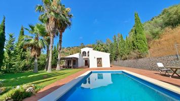 Elegante casa de campo con piscina, jardín tropical y apartamento independiente – Torrox, Málaga photo 0