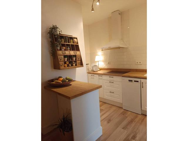 Increible piso en venta en el corazón de Triana photo 0