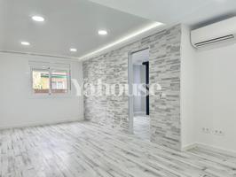 Piso en venta en Cornellà de Llobregat de 63 m2 photo 0