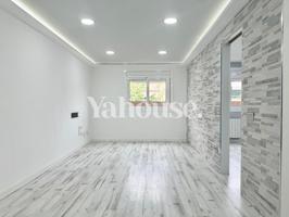 Piso en venta en Cornellà de Llobregat de 63 m2 photo 0