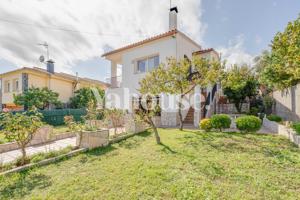 Casa - Chalet en venta en El Mas Móra de 476 m2 photo 0