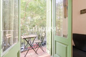 Piso en venta en Barcelona de 68 m2 photo 0