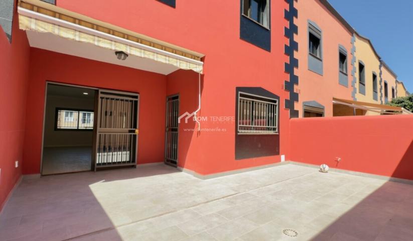 Casa de pueblo en Venta en Adeje Santa Cruz de Tenerife photo 0