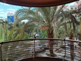 SE VENDE PISO EN LA PLAZA DE LOS LUCEROS - ZONA ENSANCHE - DIPUTACIÓN - ALICANTE photo 0