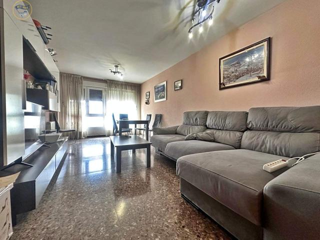 SE VENDE PISO VPO EN CARRER PRIMER DE MAIG - ZONA NORD - ALCOY photo 0