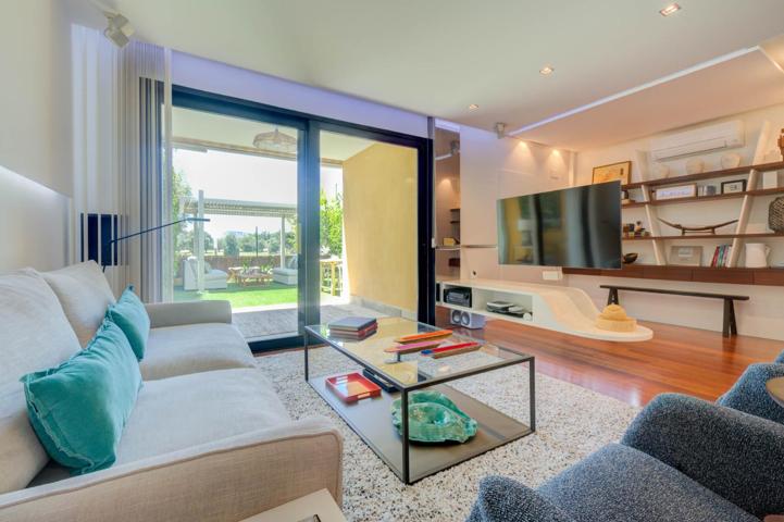 Chalet adosado en urbanización Hoyo 1 en Alicante Golf photo 0