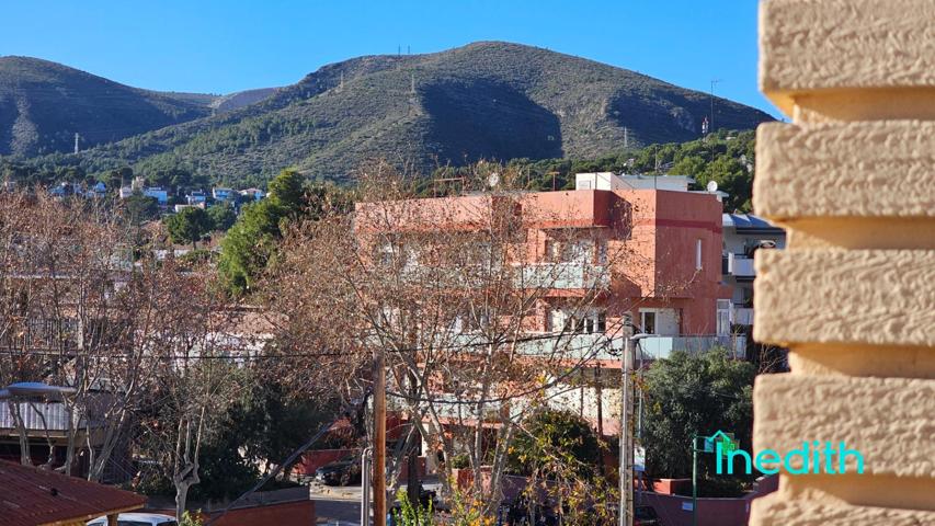 Gran piso señorial de 5 habitaciones en la mejor zona del centro de Castelldefels photo 0