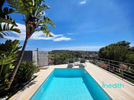PRECIOSA casa con piscina e interiorismo exquisito, en Mas Trader I Cubelles, un lujo. photo 0