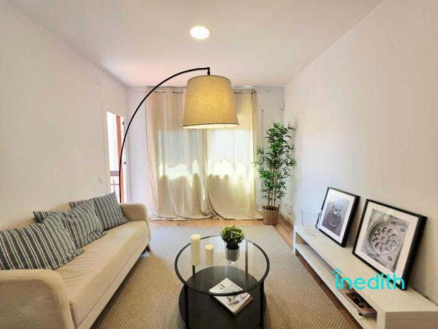 Bonito Piso de 3 habitaciones con balcón semireformado al lado Plaza Catalunya El Prat photo 0