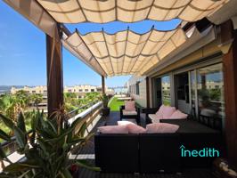 Precioso piso ático con terraza y piscina comunitaria todo reformado, cerca del mar! photo 0