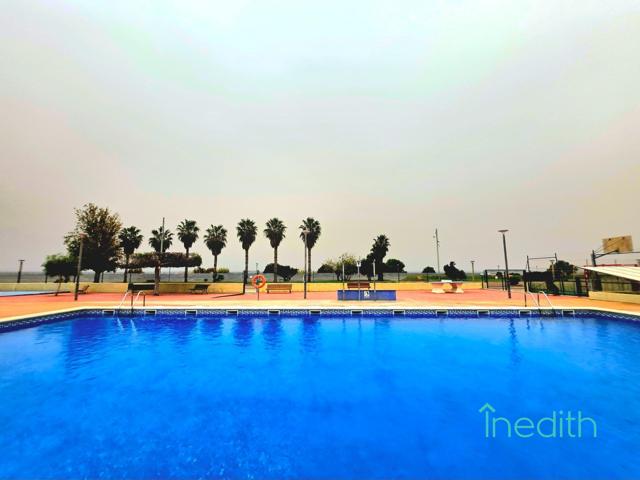 Precioso piso en primera linea de mar con vistas al mar y dos habitaciones photo 0