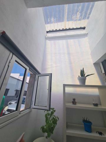 Acogedor piso con rentabilidad cerca de todos los servicios photo 0