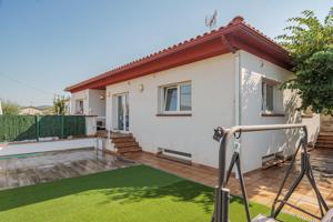 Chalet - Torre - Carrer de Dalt, El photo 0
