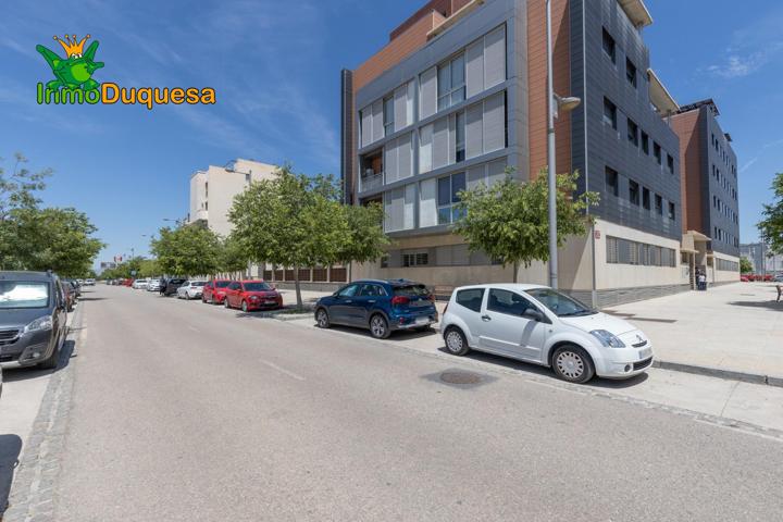 Plaza de garaje en urbanización privada pts photo 0