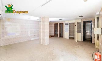 Venta de local en San Francisco Javier de 205 m² photo 0