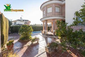 Chalet independiente en Urb. Pantano de Cubillas. photo 0