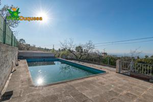 Terreno con vivienda y piscina photo 0