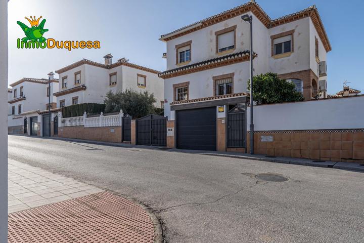 Casa pareada con PISCINA, para entrar a vivir. photo 0