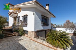 MARAVILLOSO CHALET INDEPENDIENTE CON PISCINA photo 0