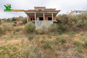 Parcela con estructura en La Zubia photo 0