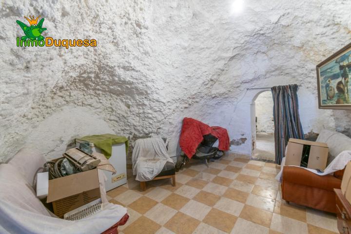 CASA CON CUEVAS Y TERRENO EN BARRANCO DEL ABOGADO photo 0