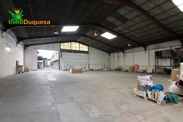 Nave industrial de 4.000 m2 photo 0