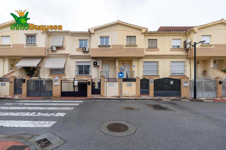 Chalet en Armilla photo 0