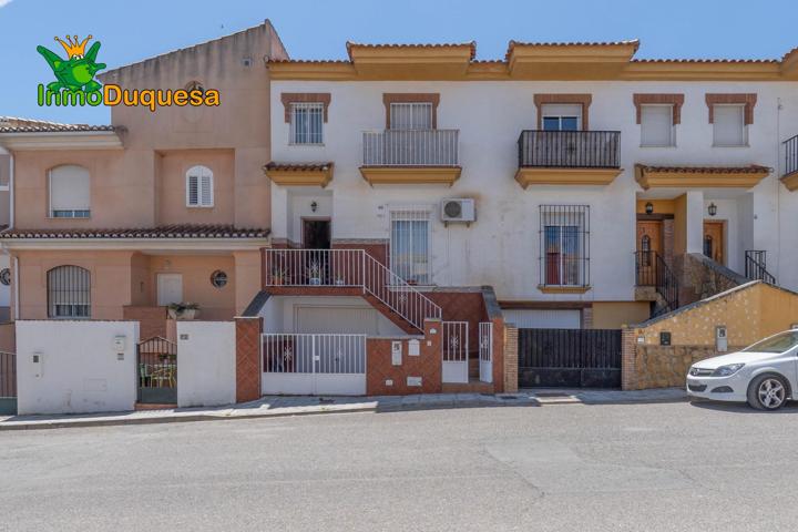 Preciosa casa de 3 dormitorios, 2 baños, aseo y patio de 70 m2 en Loma Linda (Ogíjares) photo 0