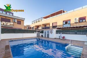 ARMILLA-JUNTO PARADA DE METRO. 3DORMITORIOS,2 BAÑOS, GARAJE,TRASTERO Y PISCINA. photo 0