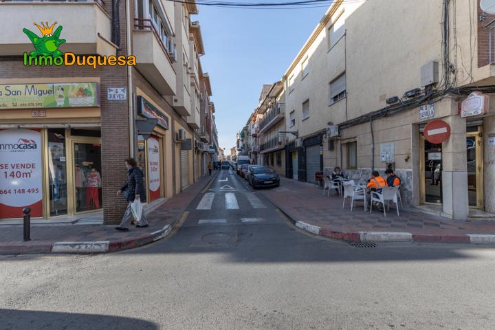 Local comercial junto centro de salud de Armilla photo 0