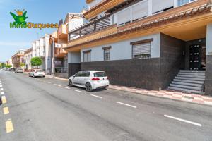 Precioso piso en Churriana de la Vega photo 0